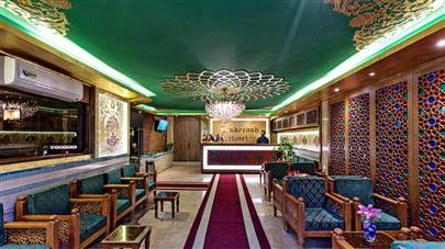 رستوران هتل زنده رود اصفهان (یاقوت سابق)